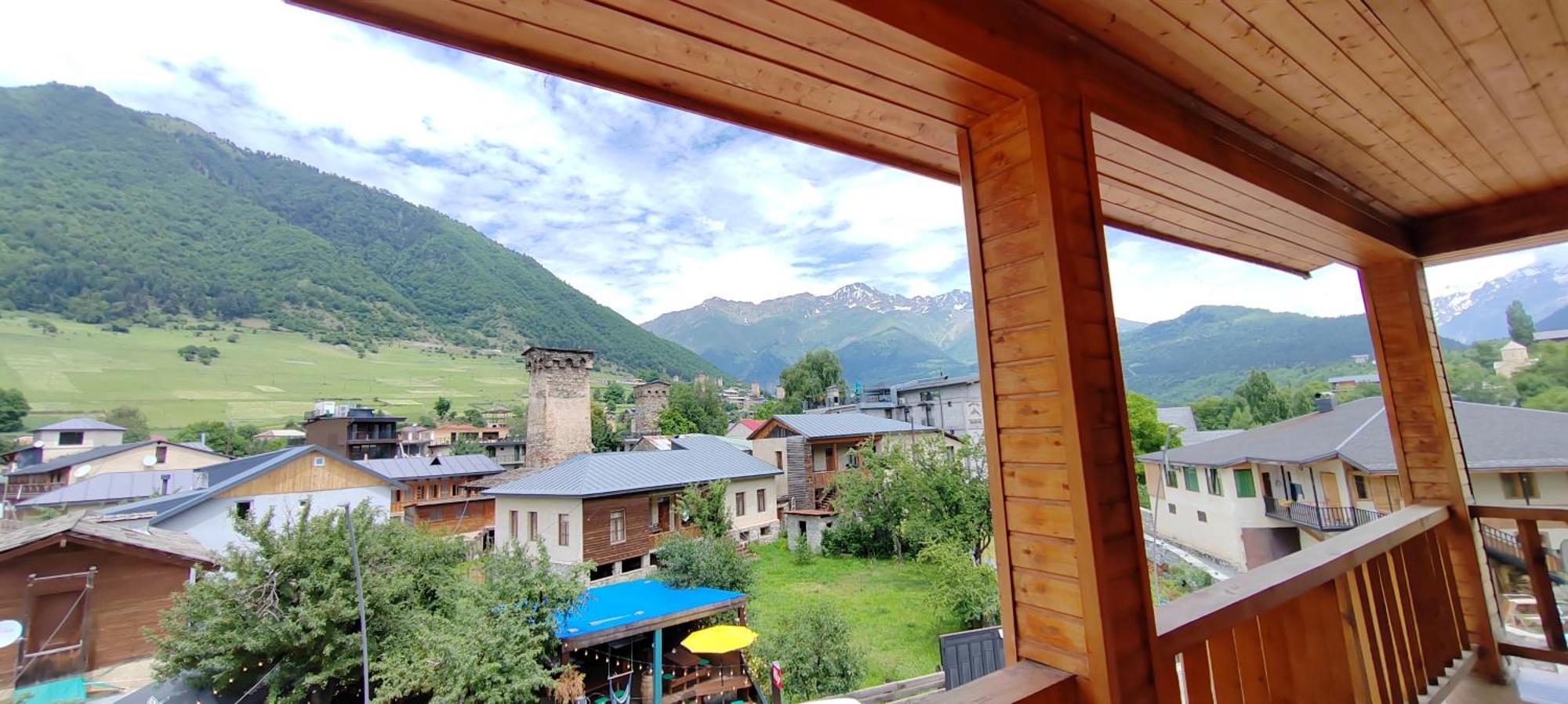 Hotel Svanseti Местия Экстерьер фото
