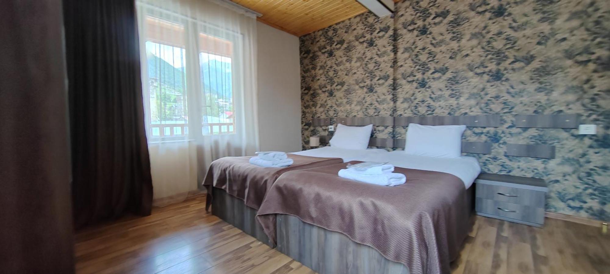 Hotel Svanseti Местия Экстерьер фото
