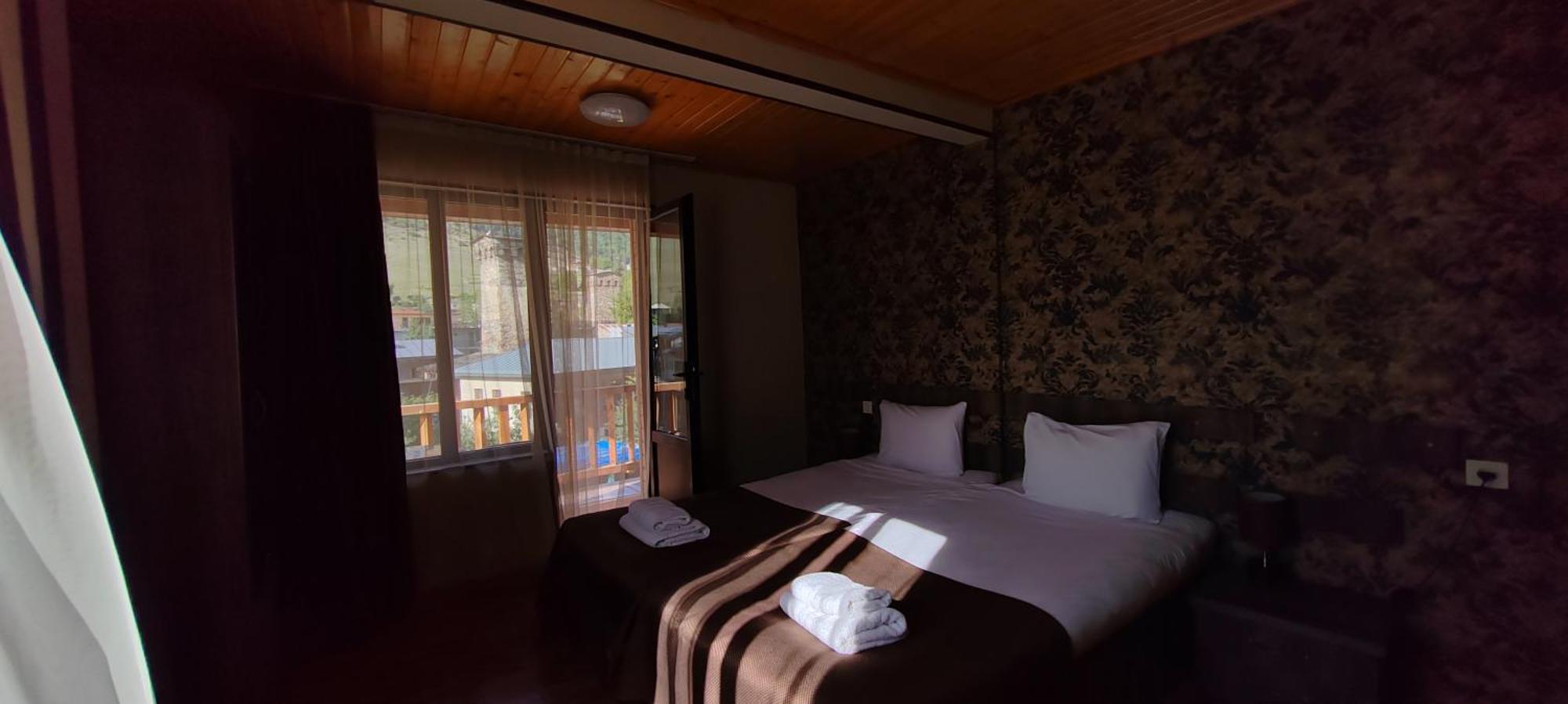 Hotel Svanseti Местия Экстерьер фото