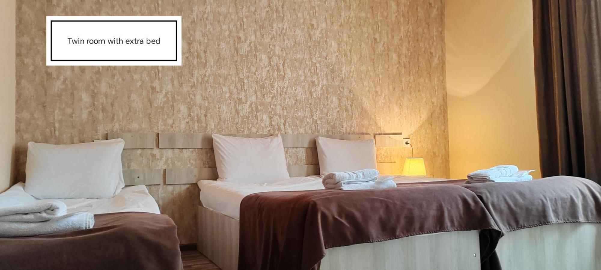 Hotel Svanseti Местия Экстерьер фото